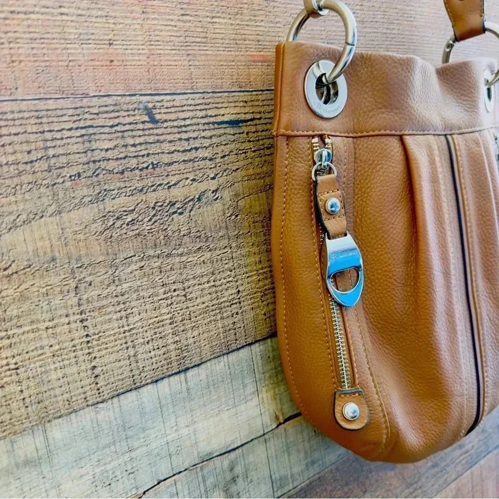 NWOT B. Makowsky Durango Genuine Leather Convertible Crossbody/Shoulder Bag